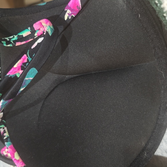 VICTORIA'S SECRET 34C BOMBSHELL PLUNGE BIKINI TOP - Picture 4 of 4